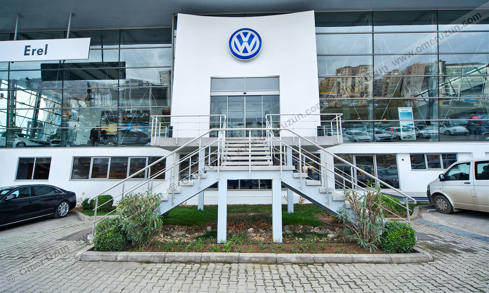 Erel Automotive Car Showroom exterior entrence