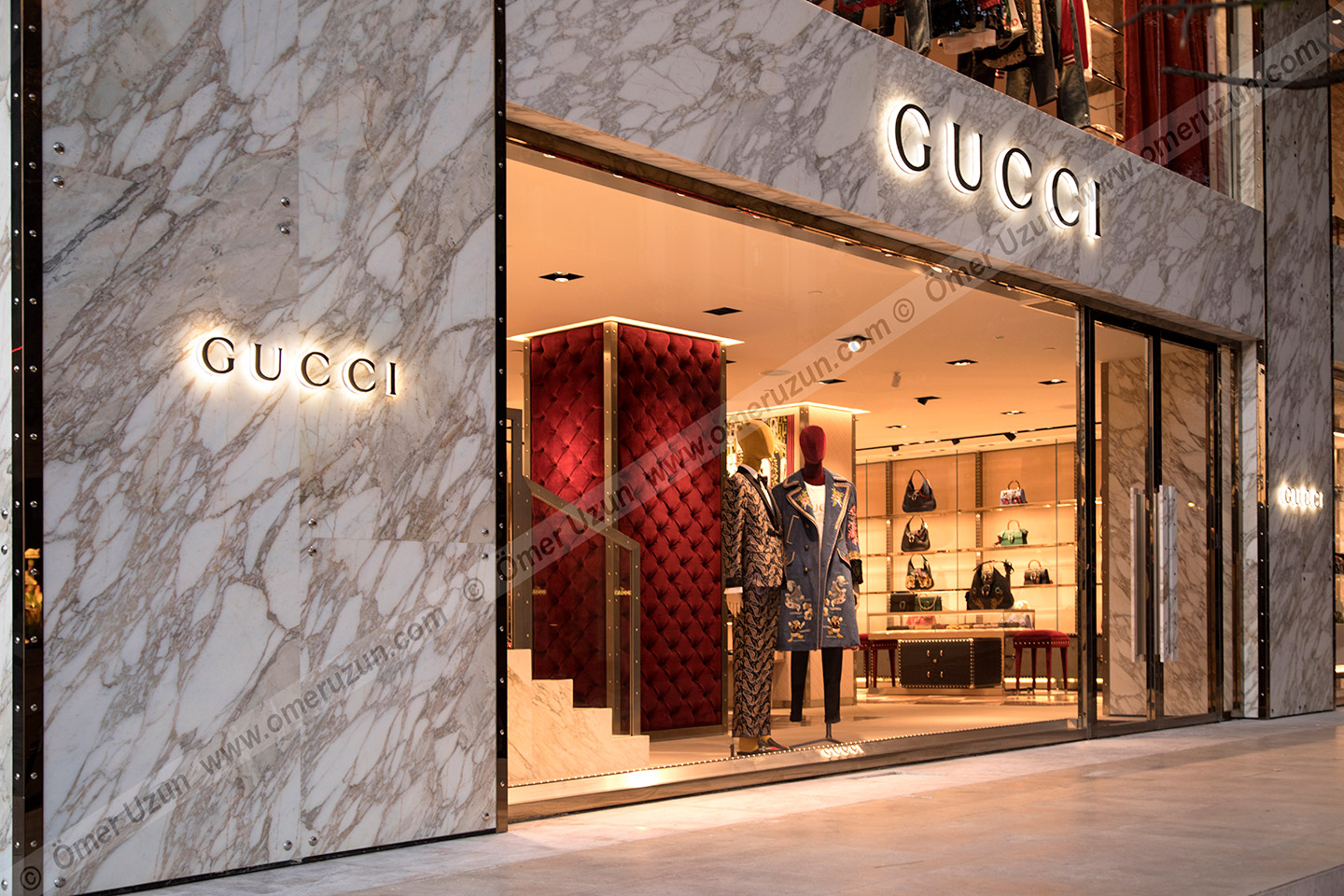 Gucci Store Istanbul exterior display different angle