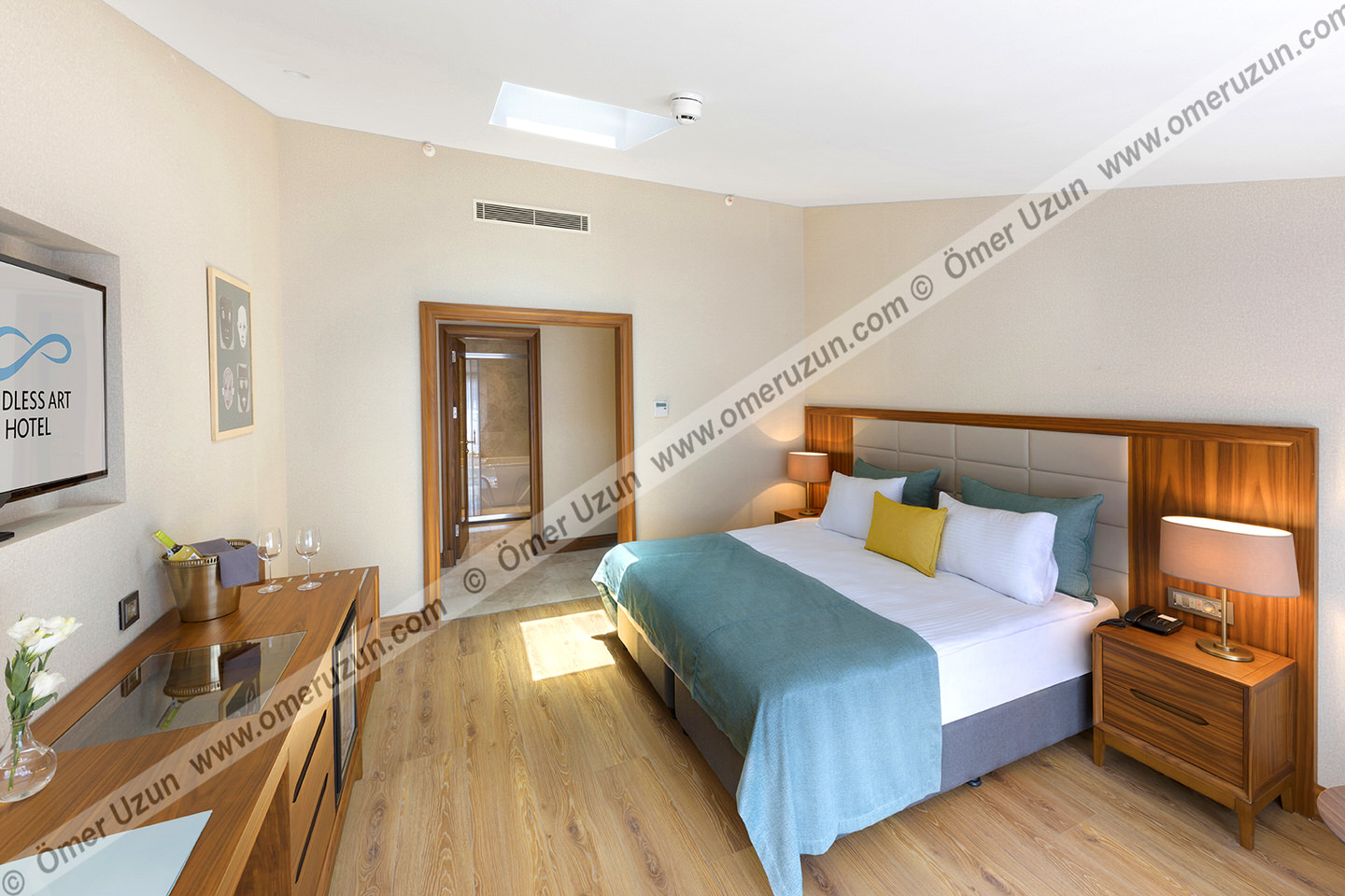 Endless Art Hotel Bedroom