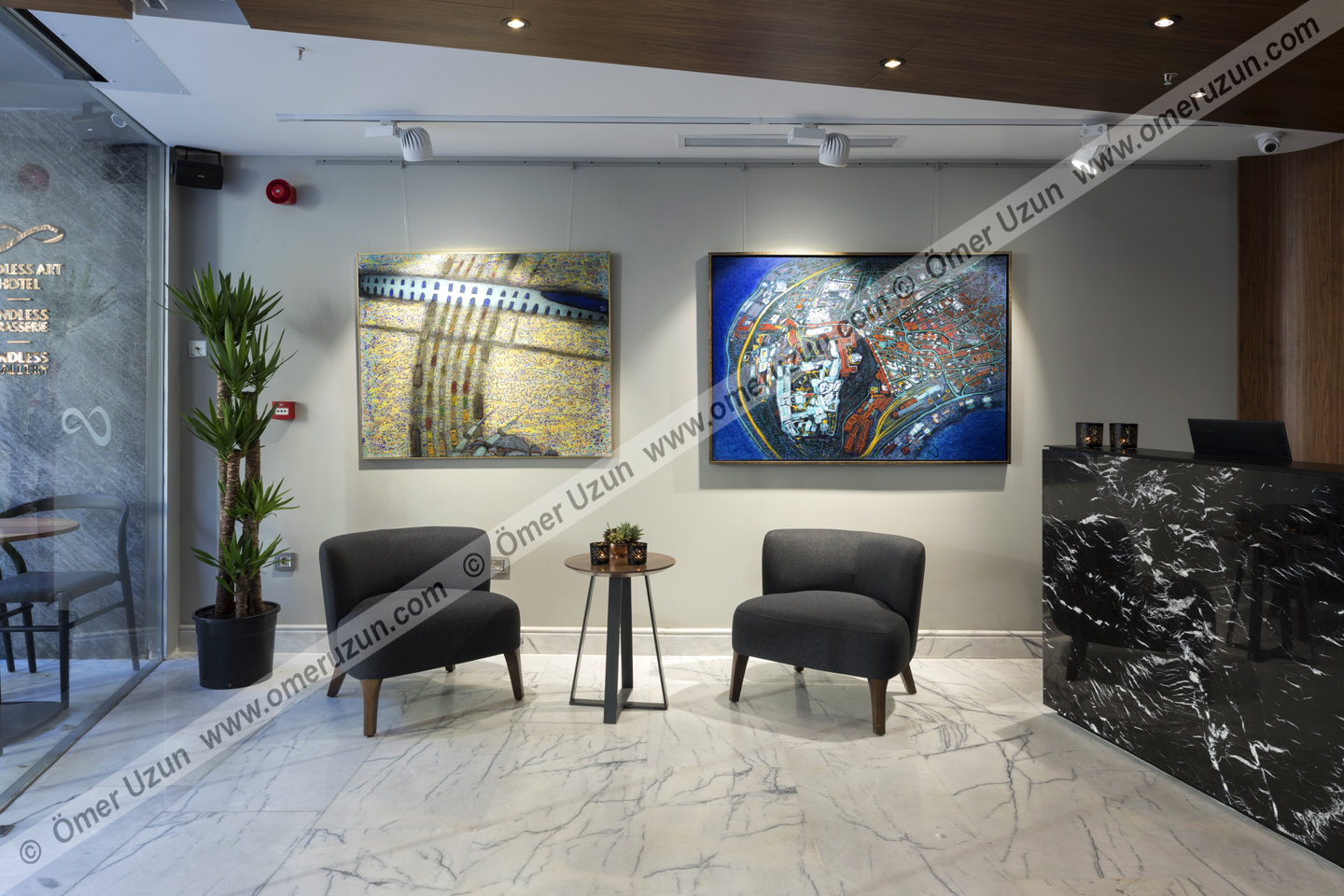 Endless Art Hotel Lobby