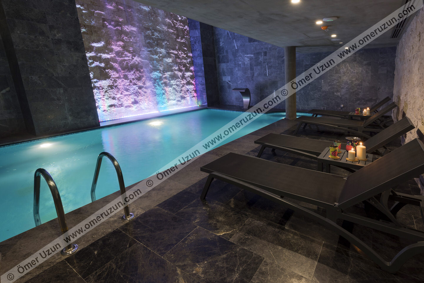 Endless Art Hotel Indoor Swimming Pool with Sunloungers
