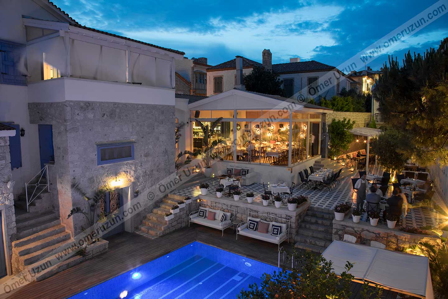 Viento Boutique Hotel Restaurant View in the Evening