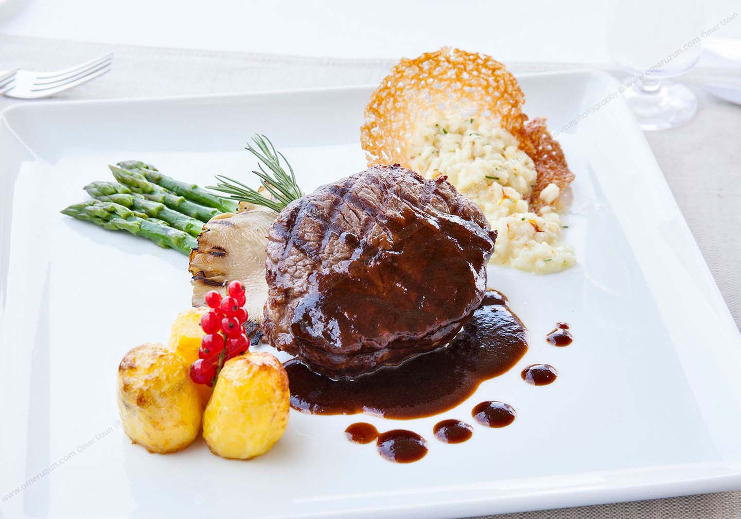 yakın plan et tabağı fotoğrafı